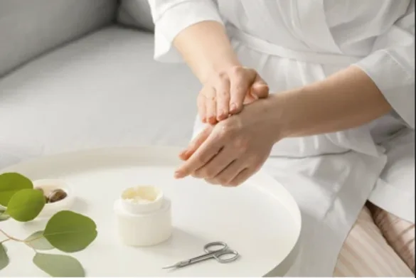 Shea Butter: Benefits, Best Products, and How to Use 2025 Guide 4 Cocoa Butter vs. Shea Butter